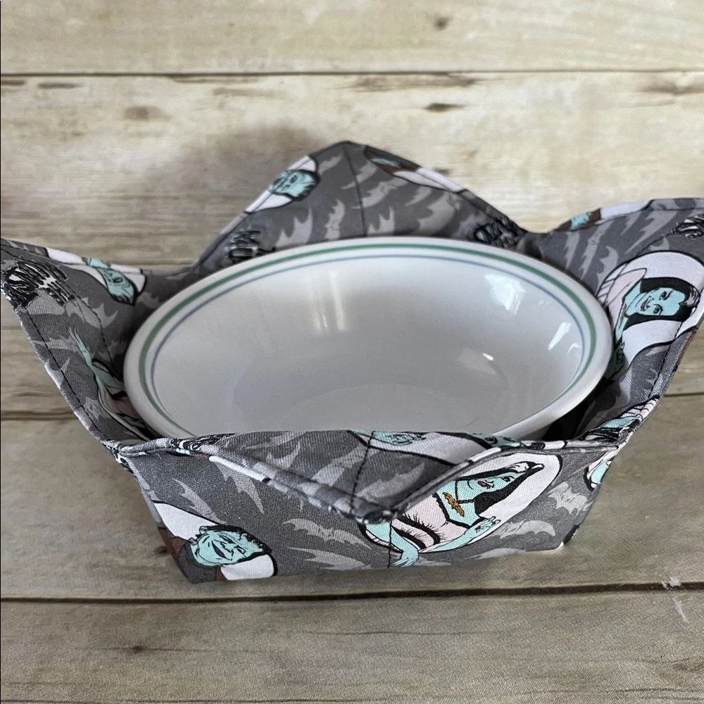 Munsters Micro / Ice Cream Bowl Cozy Reversible Same All Cotton